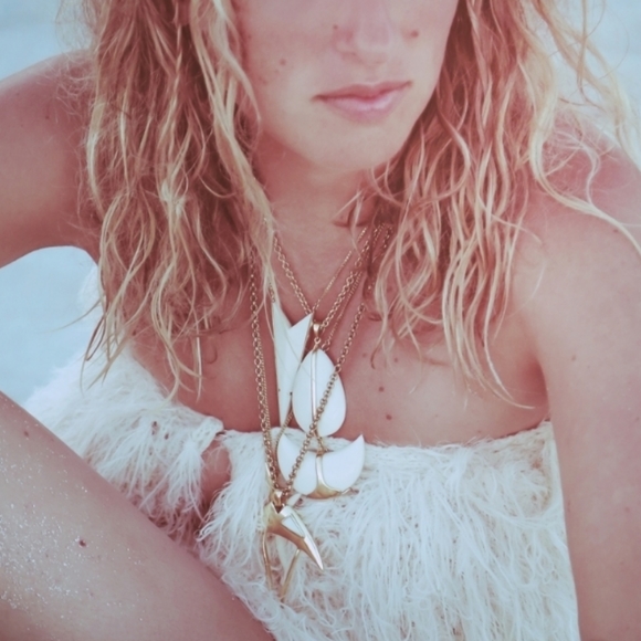 Fish solid brass bone pendant necklace designer - Picture 7 of 8